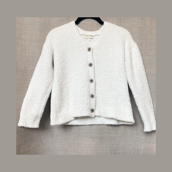 Chelsea & Violet Other - Chelsea & Violet Cream Button-Up Sweater